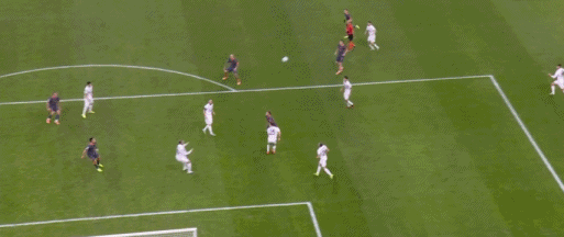 关于阿贾克斯训练开放日,清晨扳平良机引欢呼,国王杯在即,年轻球员得到机会的信息 关于阿贾克斯训练开放日,清晨扳平良机引欢呼,国王杯在即,年轻球员得到机会的信息